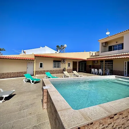 Villa Summer 2 With Pool By Homing Albufeira